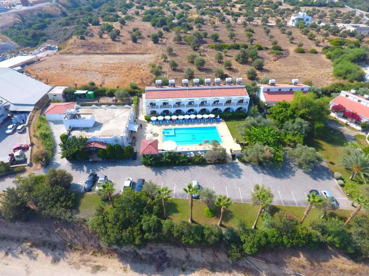 Bare Hill Holiday Apartments Krini Eksteriør billede